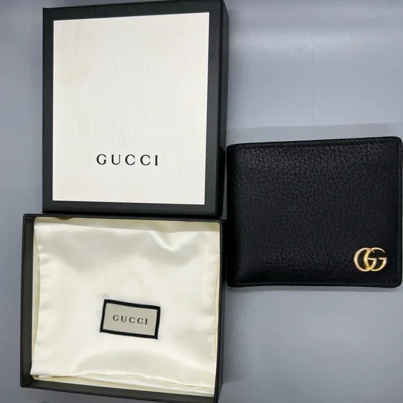 Gucci wallet poshmark shop